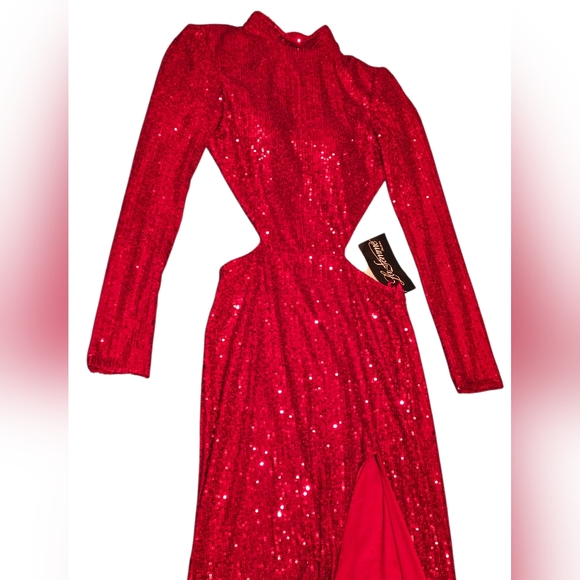 NWT~Stunning LaFemme Fashion Red Sequin Backless Formal Dress - Picture 9 of 16
